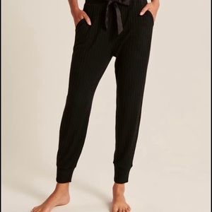 Abercrombie cozy joggers
